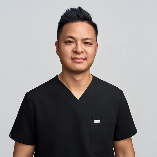 Dr. Vu Tran, OneMRI medical specialist portrait